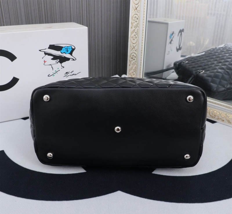 Ch**el shopping bags